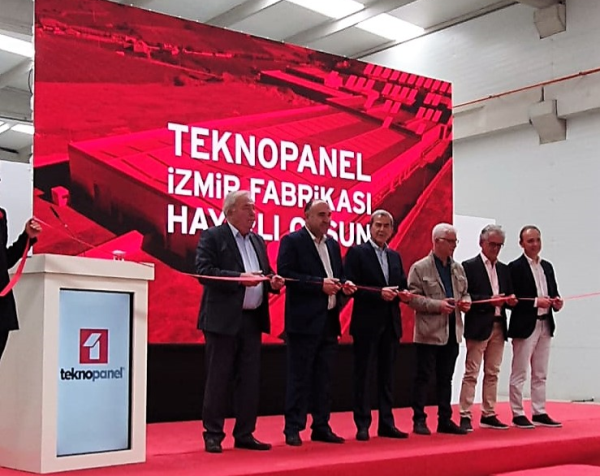 أقيمت مراسم افتتاح مصنع تكنوبانل في إزمير.