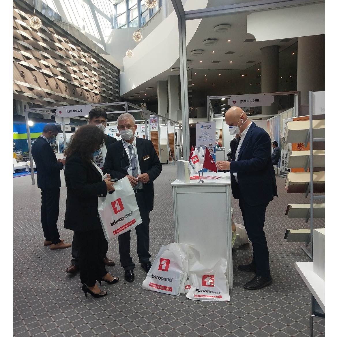 We hosted the senior business men and bureaucrats of Libya at our stand
